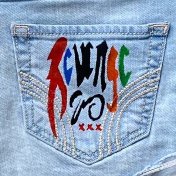 Hollister Etsy Hand Painted Custom Revenge Jean Shorts Size 1 W 25 - Picture 2 of 6